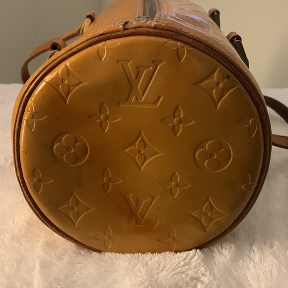 Louis Vuitton Yellow Vernis Monogram Barrel Bag - Picture 7 of 16